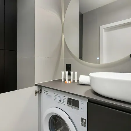 Baltic Elegance With Parking By Renters Prestige 格但斯克