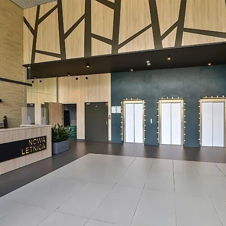 公寓 Baltic Elegance With Parking By Renters Prestige